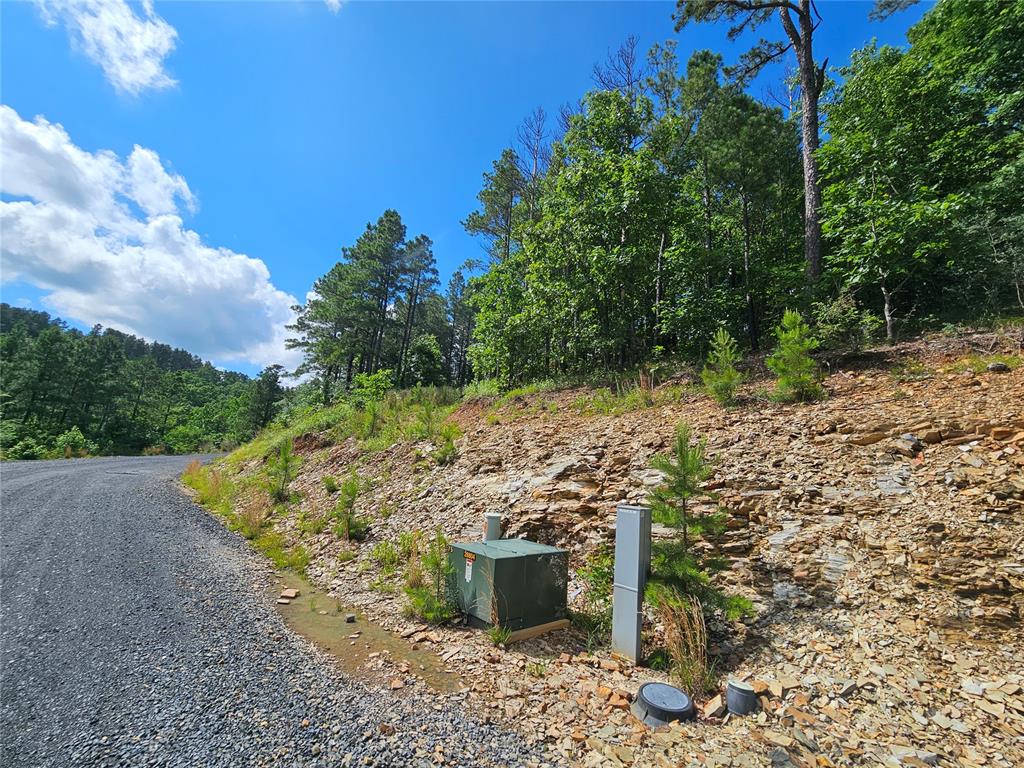 Land in Broken Bow
