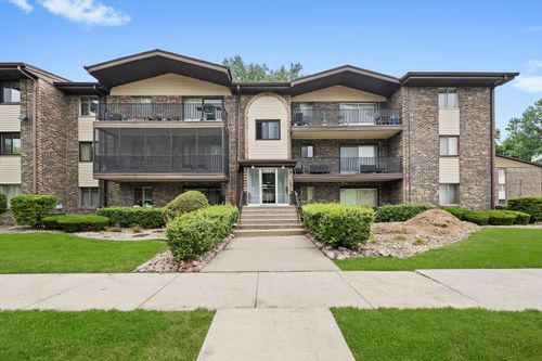 apt-72-13521 Le Claire Ave, Crestwood, IL, 60418-1776 | Card Image