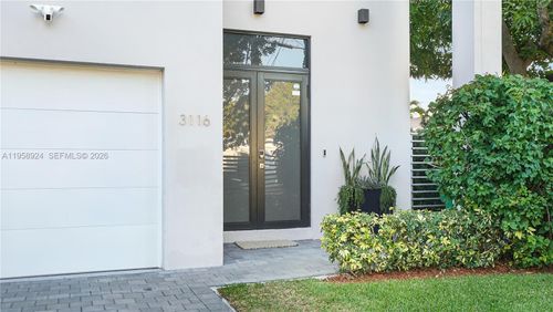 3116 Carter St, Miami, FL, 33133-4321 | Card Image