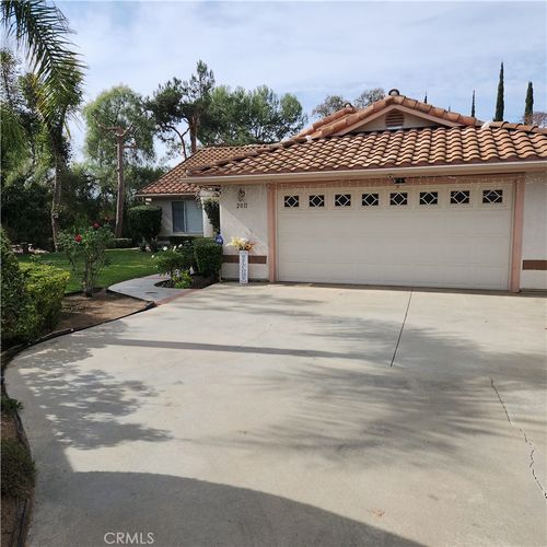 2011 Rachelle Pl, Escondido, CA, 92025-6484 | Card Image