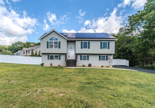 3 Shoddy Hollow Rd, Otisville, NY, 10963-2819 | Card Image