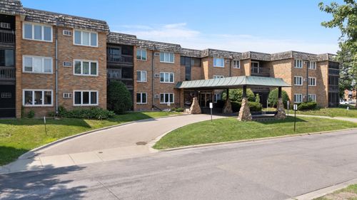apt-209-3200 Virginia Ave S, Saint Louis Park, MN, 55426-3633 | Card Image
