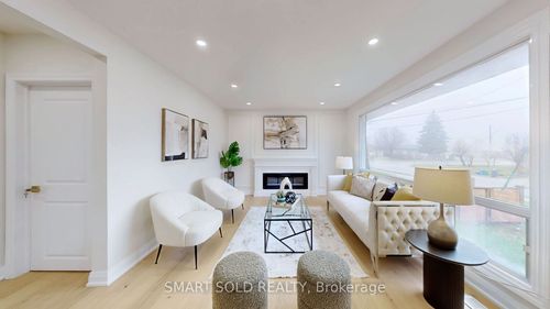 439 Fernleigh Cir N, Richmond Hill, ON, L4C1E5 | Card Image