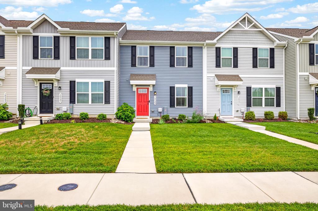 Residential in MILFORD 5