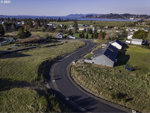 36 Blue Ridge Dr, Astoria, OR, 97103 | Card Image