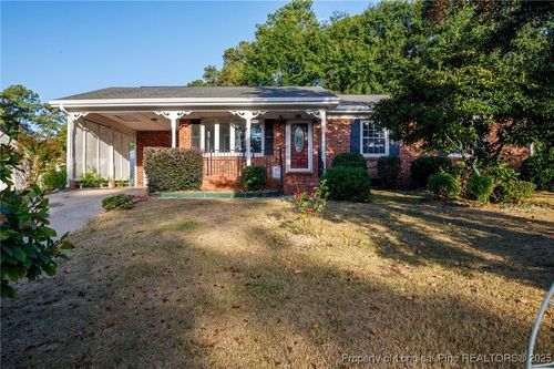 548 Cimarron Dr, Fayetteville, NC, 28303-2710 | Card Image
