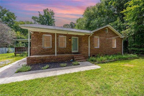 257 N County Home Rd, Lexington, NC, 27292-5690 | Card Image