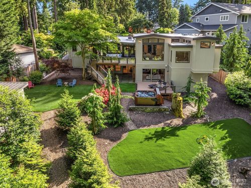 10250 Se 21st St, Bellevue, WA, 98004-7053 | Card Image