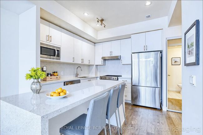 425 - 9000 Jane St, Condo with 1 bedrooms, 2 bathrooms and null parking in Concord ON | Image 22