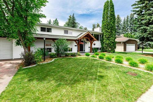 3528 44a Avenue, Red Deer, AB, T4N3K3 | Card Image