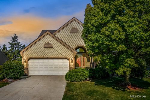 5877 Castle Brook Ave, Grand Rapids, MI, 49508-0613 | Card Image