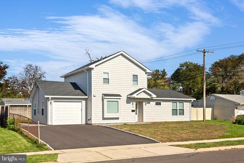 6 Meadow Ln, LEVITTOWN, PA, 19054-2016 | Card Image