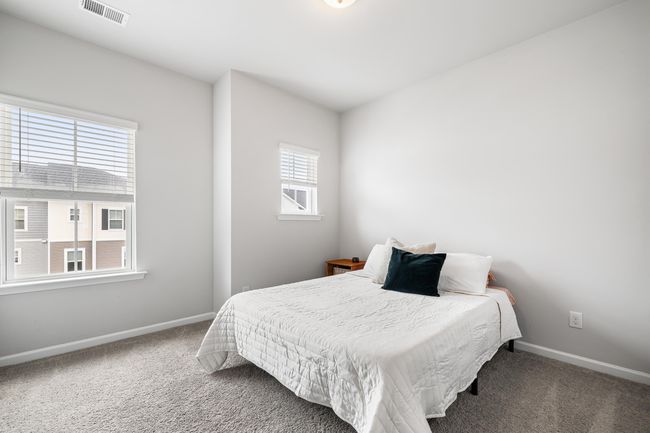 582 McLernon Trace-Bedrooms-1 | Image 25