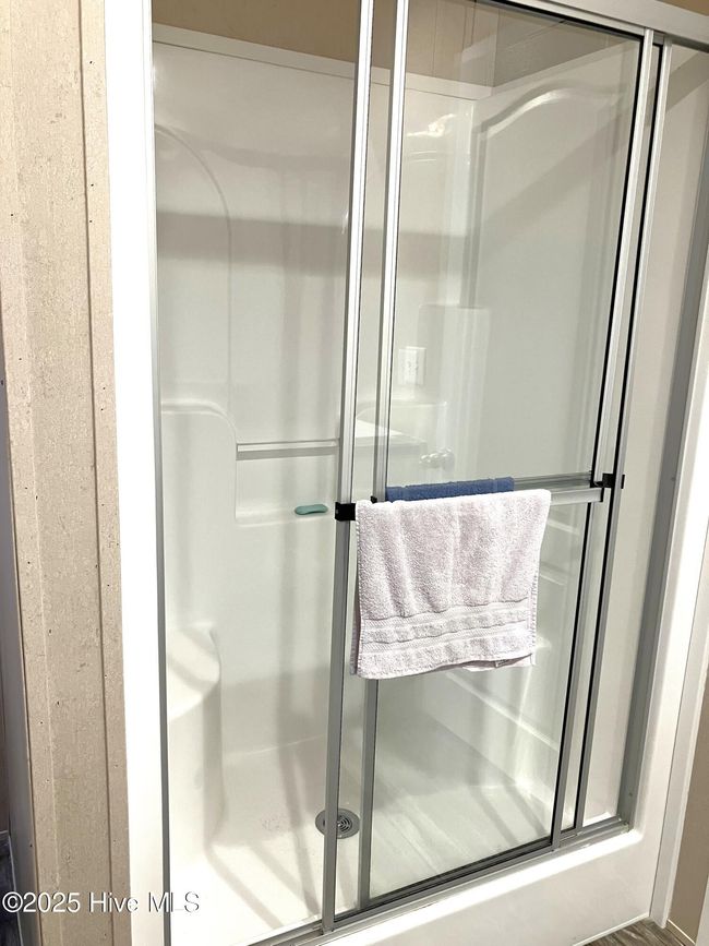 Separate shower | Image 17