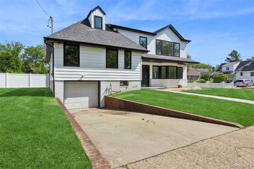 934 Eileen Ter, Woodmere, NY, 11598-1519 | Card Image