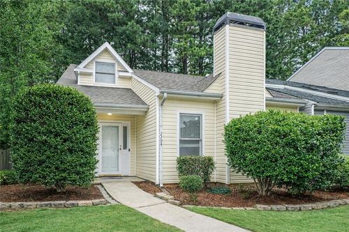 2294 Wellington Cir, Lithonia, GA, 30058-8962 | Card Image