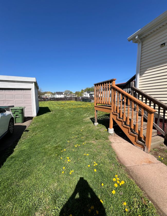 2 - 982 Dixwell Ave, Home with 3 bedrooms, 1 bathrooms and null parking in Hamden CT | Image 15