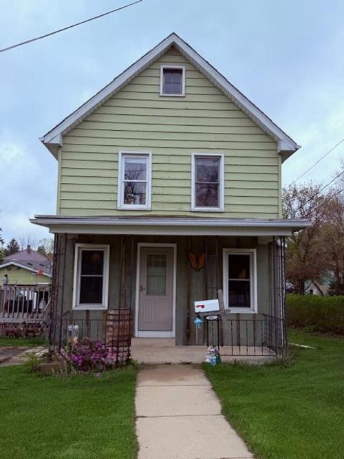 421 Kekoskee St, MAYVILLE, WI, 53050-1144 | Card Image