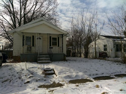 741 Barrie Ave, Flint, MI, 48507-1664 | Card Image