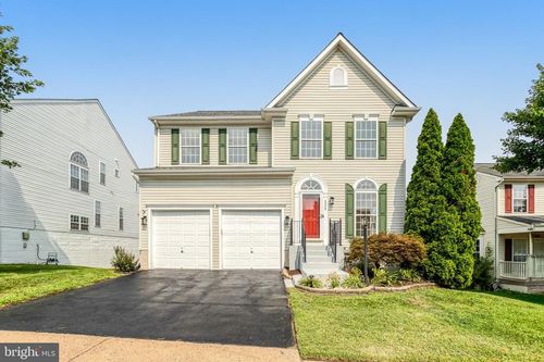 8008 Towering Oak Way, MANASSAS, VA, 20111-5210 | Card Image