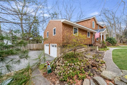 108 Dogwood Rd, Port Jefferson, NY, 11777-1925 | Card Image