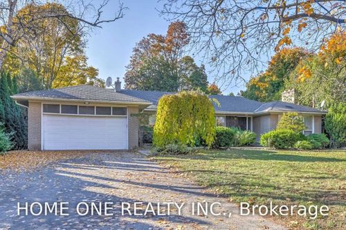 36 Harrison Rd, North York, ON, M2L1V4 | Card Image