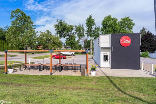 1803 S Center St, Marshalltown, IA, 50158-4210 | Card Image