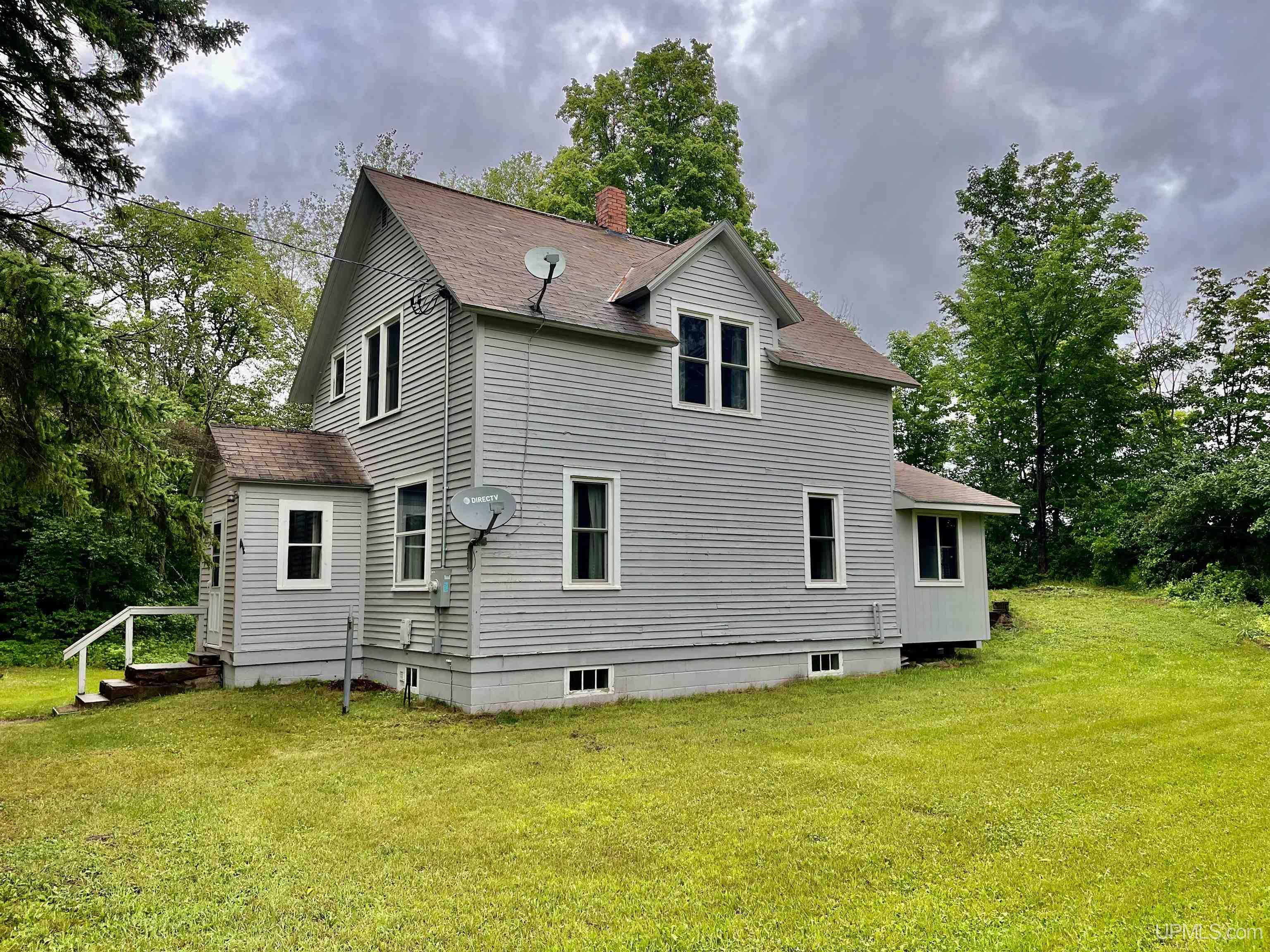 Johnson Rd, Bessemer, MI 49911