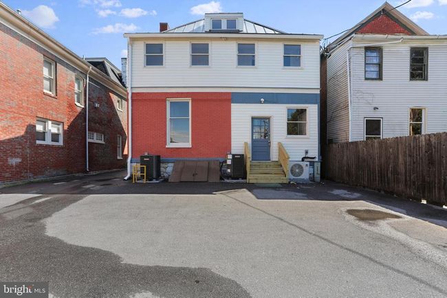 408 W King St, Home with 0 bedrooms, 4 bathrooms and null parking in MARTINSBURG WV | Image 69