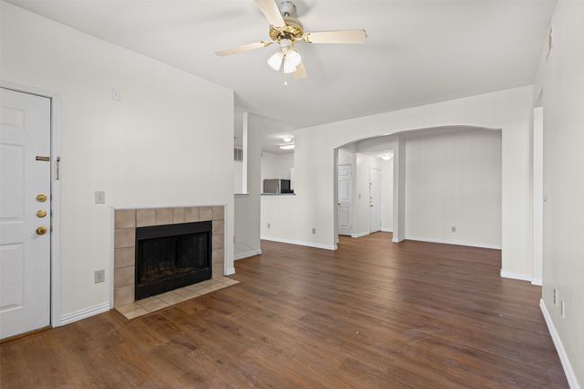 APT-1608 - 2524 Preston Rd, Condo with 2 bedrooms, 2 bathrooms and null parking in Plano TX | Image 7