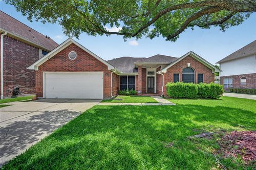 4535 Backenberry Dr, Friendswood, TX, 77546-8111 | Card Image