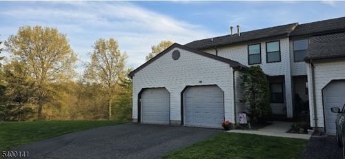 822 Poplar Ct, Flemington, NJ, 08822-3144 | Card Image