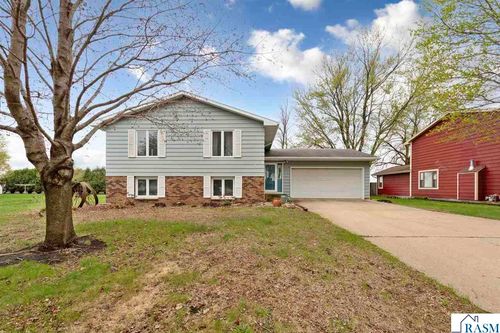 168 10th St Se, Wells, MN, 56097-1817 | Card Image