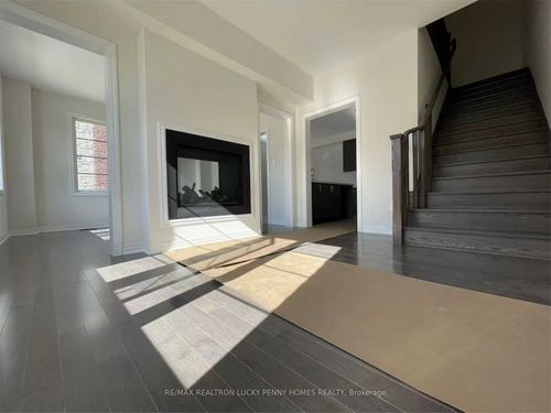 401 Fred Mclaren Blvd, Markham, ON, L6E0S2 | Card Image