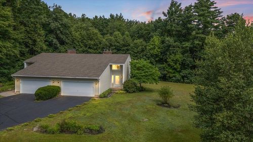 19 Jennifer Dr, Concord, NH, 03301-5903 | Card Image