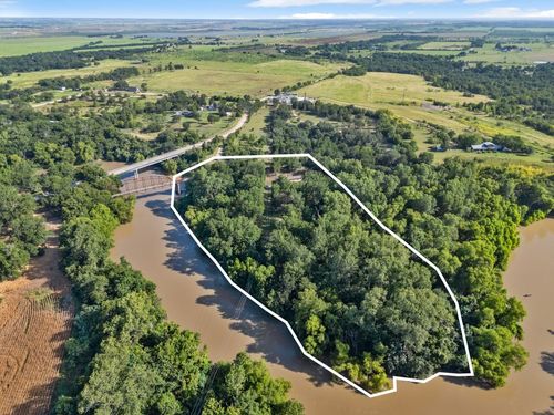 967 County Road 106, Buckholts, TX, 76518-2737 | Card Image