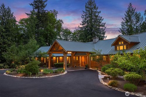 16700 Saybrook Dr Ne, Woodinville, WA, 98077-7469 | Card Image