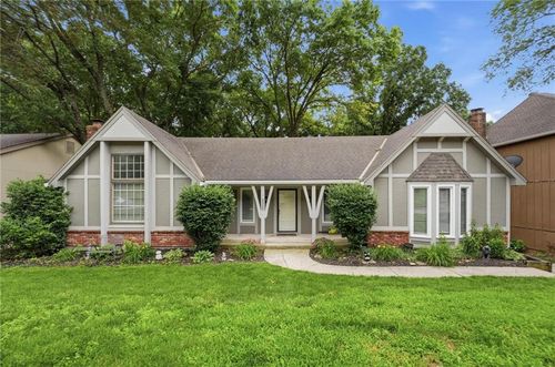 5305 Nw 58th Ter, Kansas City, MO, 64151-2615 | Card Image