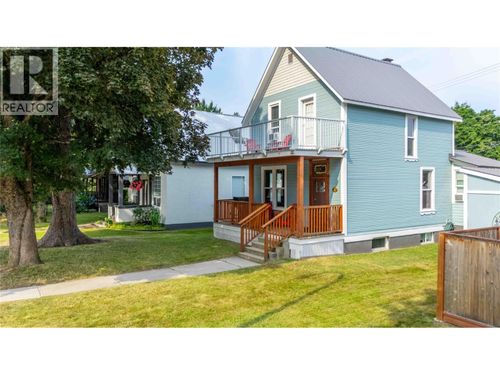509 Mackenzie Ave, Revelstoke, BC, V0E2S0 | Card Image