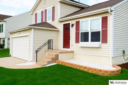 7925 S 157th St, Omaha, NE, 68136-1177 | Card Image