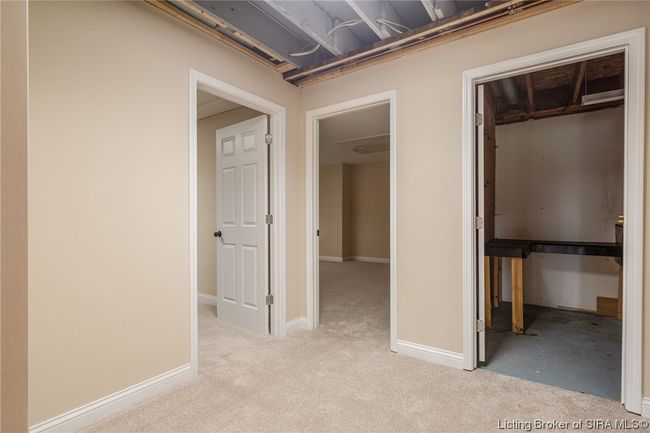 302 Saddleback Dr, Home with 3 bedrooms, 2 bathrooms and null parking in Charlestown IN | Image 43
