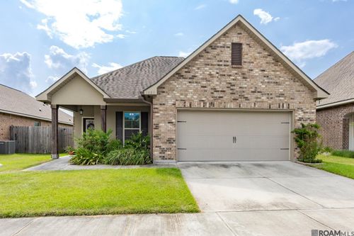 1025 Shadow Bluff Dr, Baton Rouge, LA, 70820-2906 | Card Image