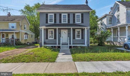 212 Broad St, ELMER, NJ, 08318-2204 | Card Image