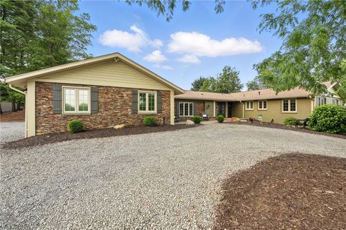 251 Myers Ln, Allison Park, PA, 15101-5029 | Card Image
