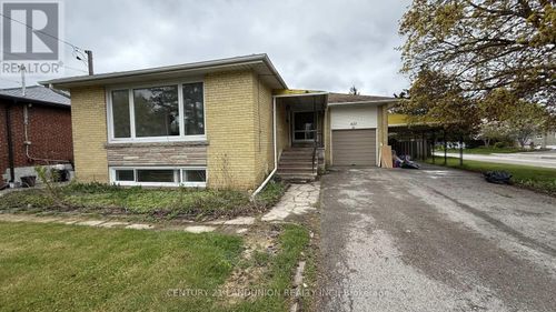 main-floor-422 Lynett Cres, Richmond Hill, ON, L4C2V7 | Card Image