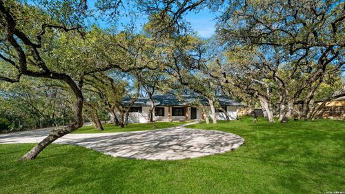 15910 Military Hwy, Shavano Park, TX, 78231-1214 | Card Image