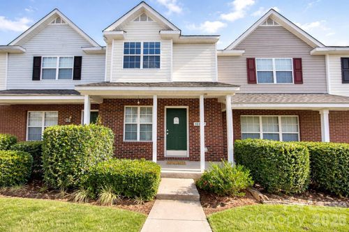 10034 Pergola View Ct, Charlotte, NC, 28213-2108 | Card Image