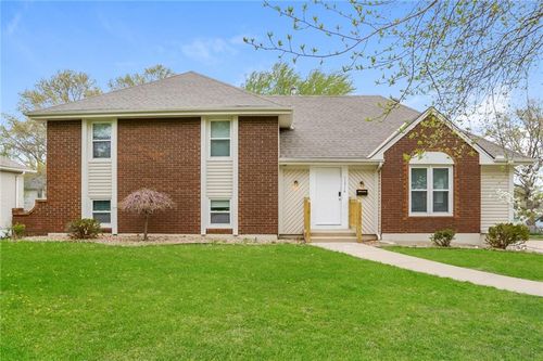 11716 60th Ter, Kansas City, MO, 64133-4334 | Card Image