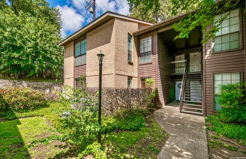 46-8611 Datapoint Dr, San Antonio, TX, 78229-5922 | Card Image