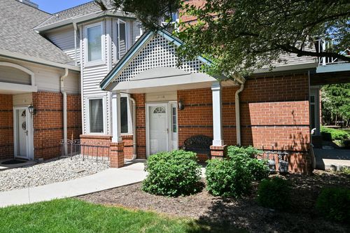 3120 S Toldt Parkway, WEST ALLIS, WI, 53227 | Card Image